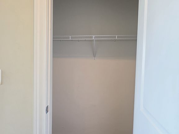4th image of 252 N Christopher Columbus Blvd #407