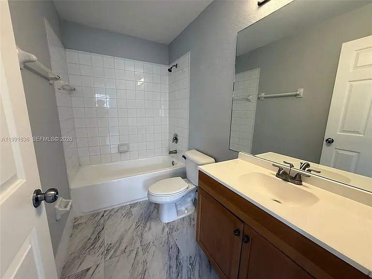 1586 SE 27th Ct #178 — Photo 13