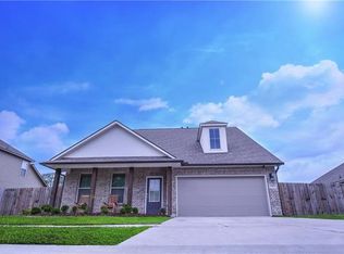 11473 Legacy Oaks Ln, Gonzales, LA 70737