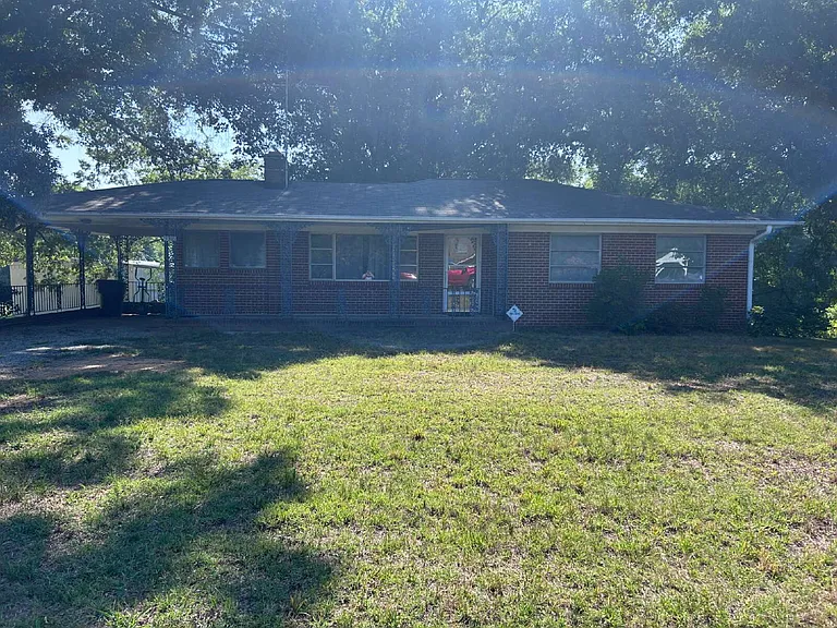 3316 Sandy Ridge Rd — Photo 2