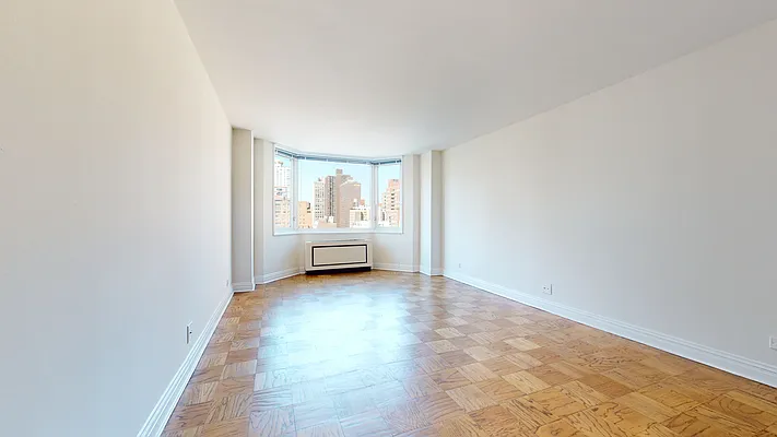 Rented by Bond New York | media 20