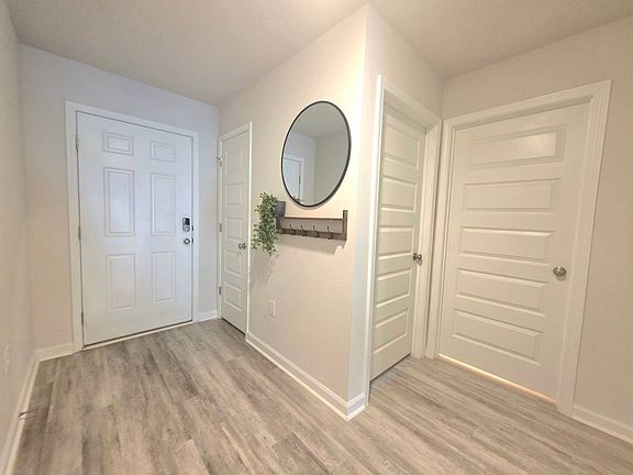 4th image of 4375 White Cedar Ct