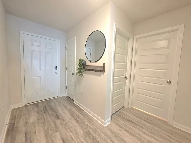 4375 White Cedar Ct — Photo 4