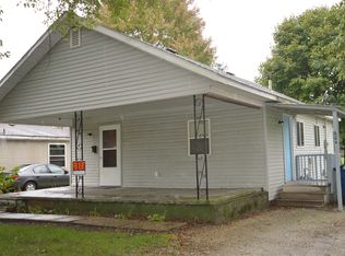 604 Jefferson St, Walkerton, IN 46574