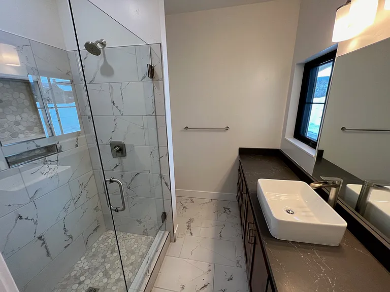 174 Christopher St — Photo 20