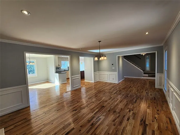885 Melody Ln — Photo 6