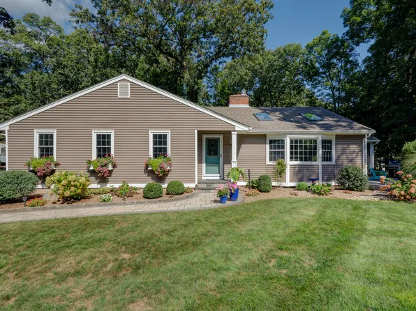 53 Applewood Lane, Glastonbury, CT 06033