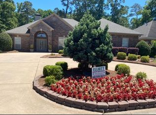 105 Nemours Ct, Maumelle, AR 72113
