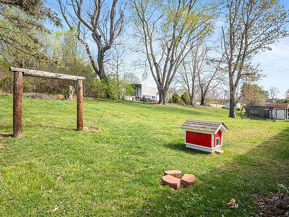 4th image of 5459 Mitchell Dr