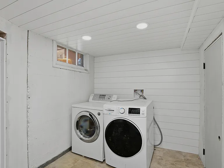 941 Edith St — Photo 8