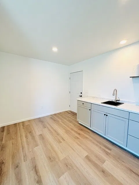 1222 Holly Street - 3 — Photo 4
