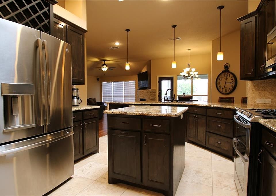 1st image of 8116 Amistad Ct