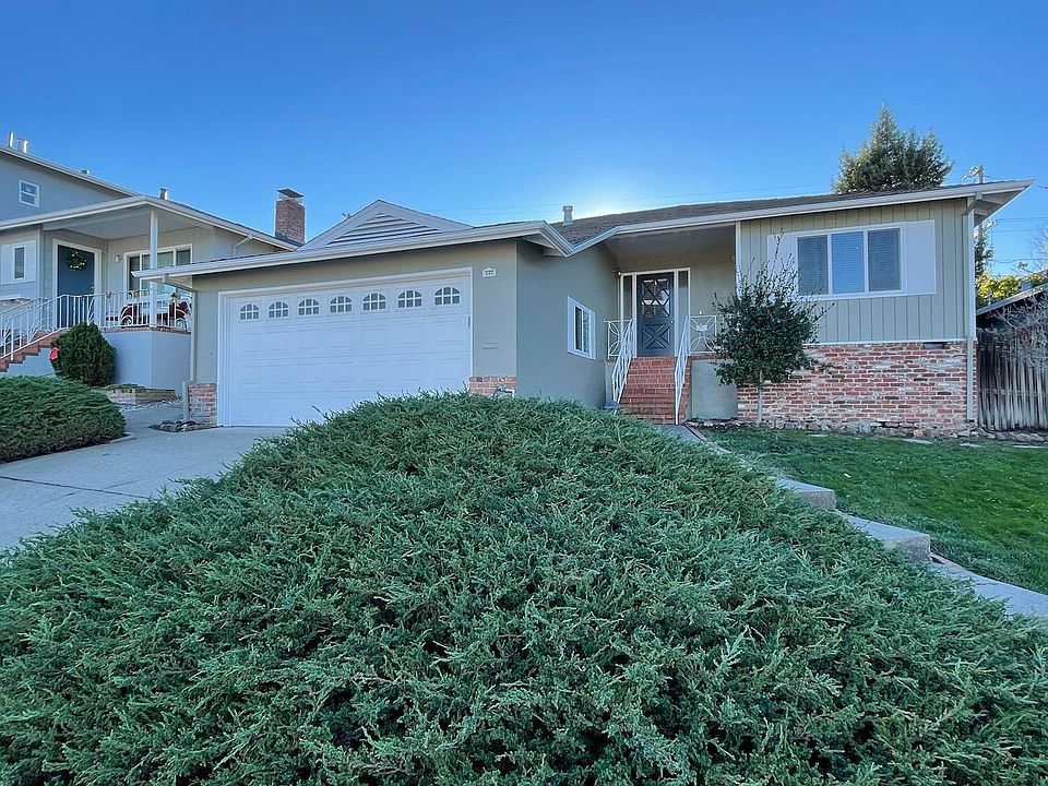 1st image of 151 Parkview Dr