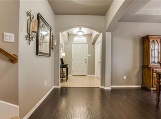 610 Montgomery Dr, Lake Dallas, TX 75065