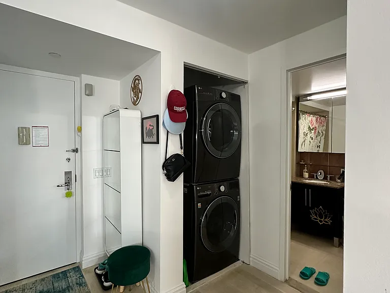 555 W 23rd St #S11E — Photo 17