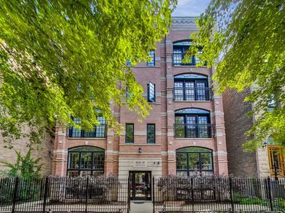 3547 N Wilton Ave APT 2N, Chicago, IL, 60657