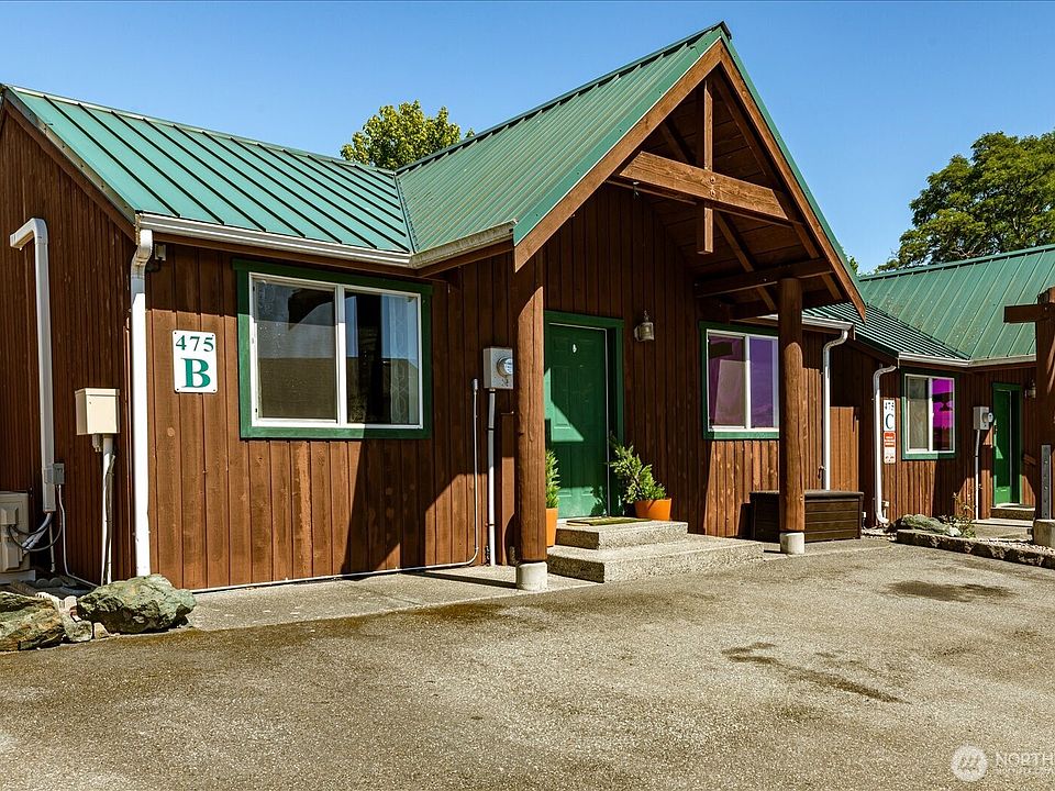 1st image of 475 SE Barrington Drive #B