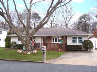 431 Lillian Blvd, Holbrook, NY 11741
