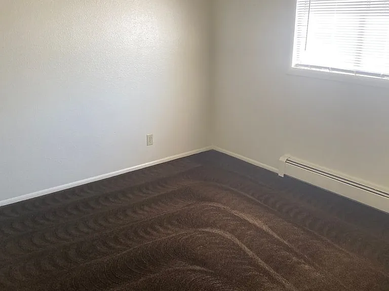 281 Riverbend Rd #1-4 — Photo 11