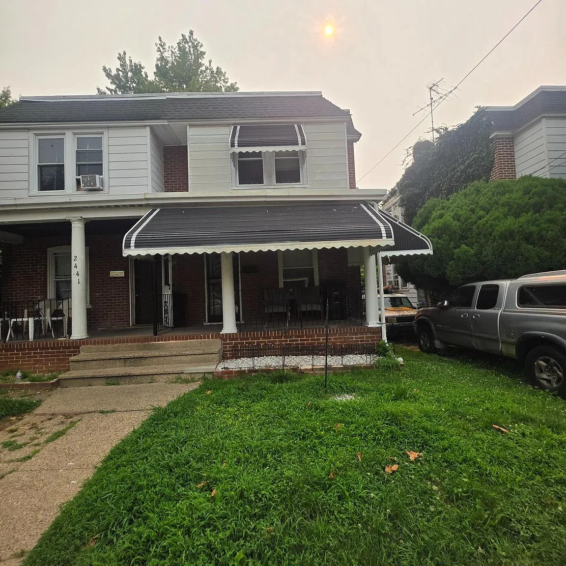 3 bed, 1.0 bath, 1232 sqft, $1,750 — Photo 1