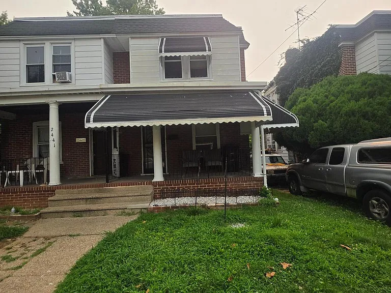 2439 Madison St — Photo 1