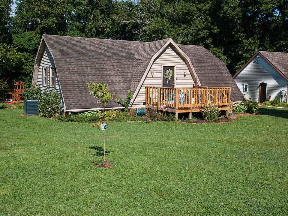 1st image of 453 N Spore Dr