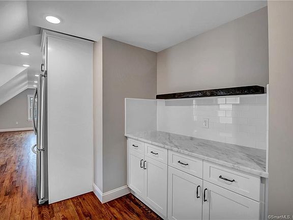 5th image of 188 Fountain St #3