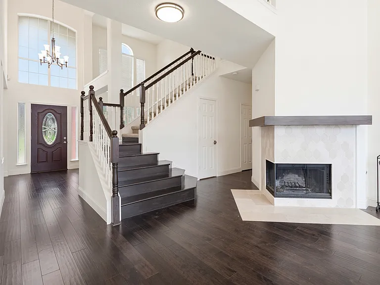 724 Pine Lakes Dr — Photo 10