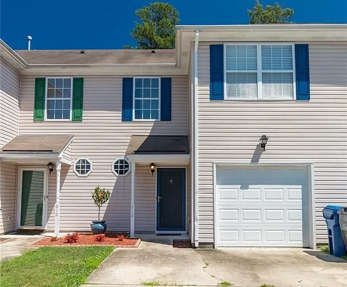 621 Barberton Dr — Photo 1