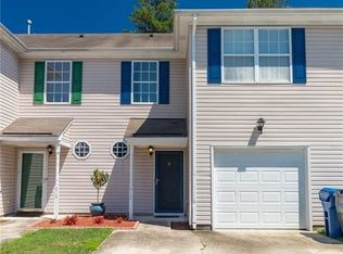 621 Barberton Dr, Virginia Beach, VA 23451
