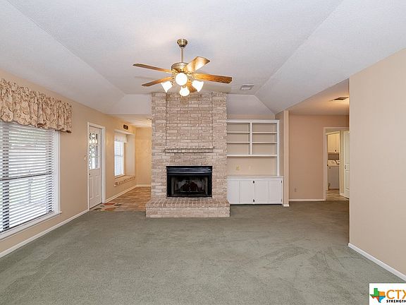 3rd image of 218 Fenway Dr