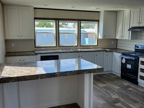 2nd image of 7528 Thelma Way #7