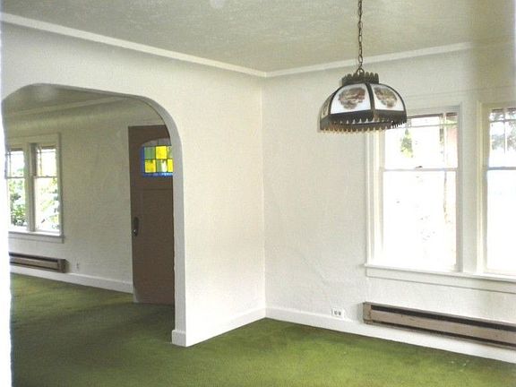 Large dining room, you could seat a table of 12 easily