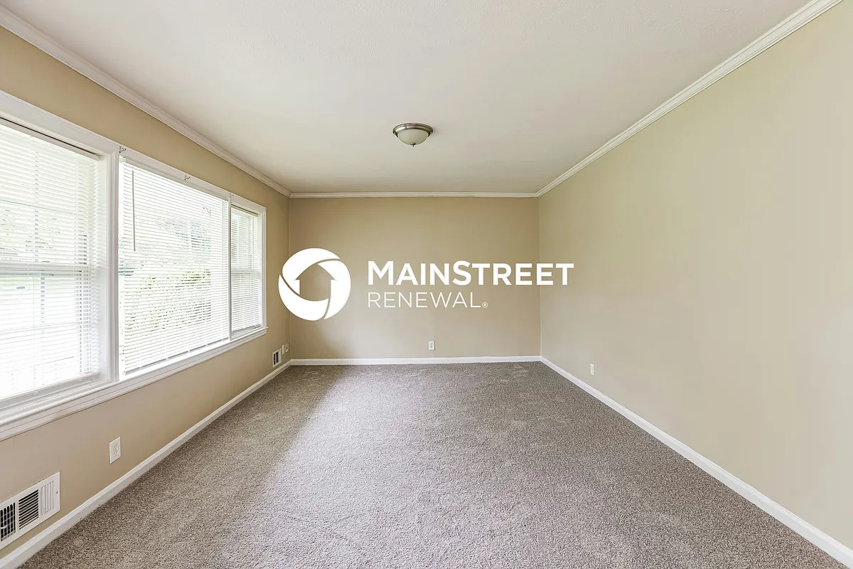Living Room - 3545 Ingledale Dr SW
