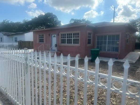 9230 NW 16th Ave