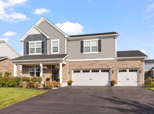 886 Canongate Ln, New Lenox, IL 60451