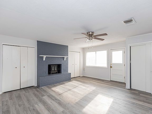 2nd image of 2706B Curtis Dr