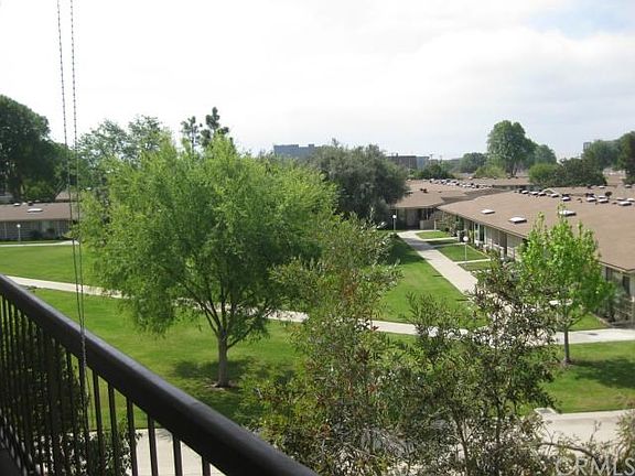 5th image of 13650 Del Monte Dr APT B29