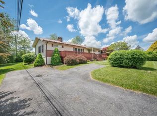 504 Gordon Ave, Marion, VA 24354