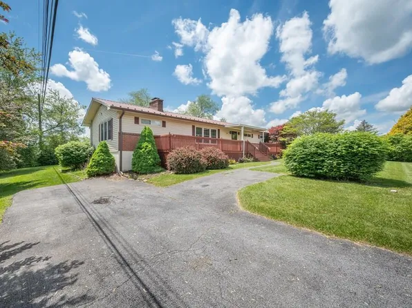 504 Gordon Ave, Marion, VA 24354