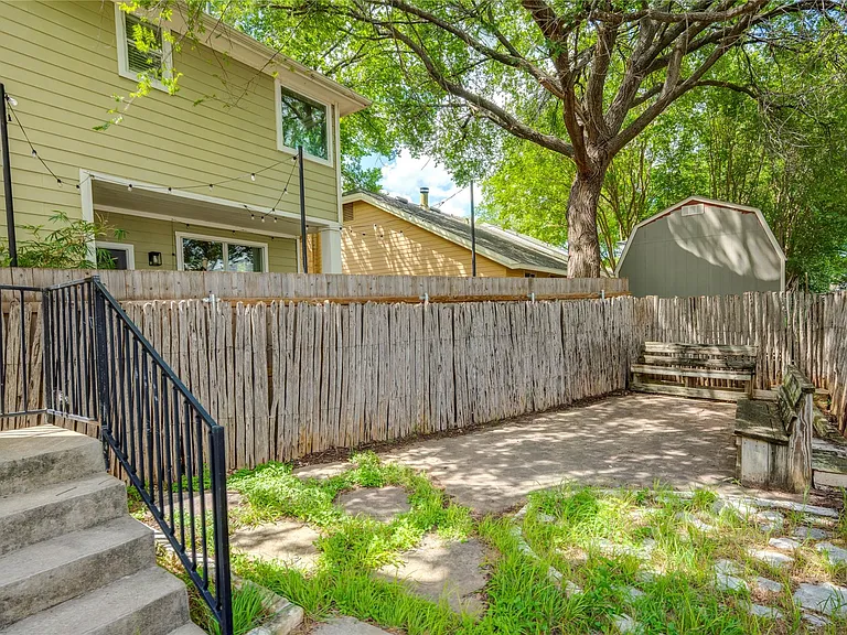 1802 Village Oak Ct — Photo 26