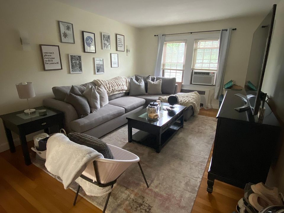 1st image of 902 Furnace Brook Pkwy #2
