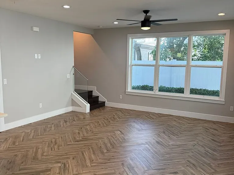 521 Peachtree Rd — Photo 3