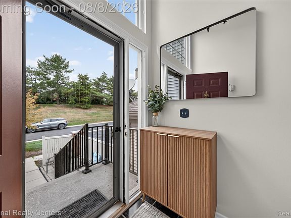 2nd image of 49667 Draper Cir