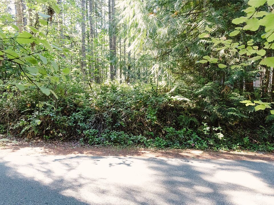 1st image of 22429 Blue Lake Court SE