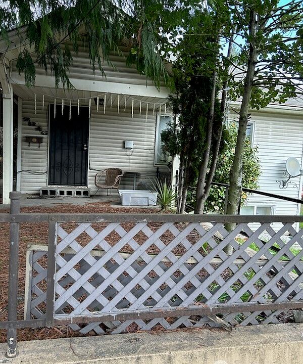 1st image of 2816 SW Dakota Street