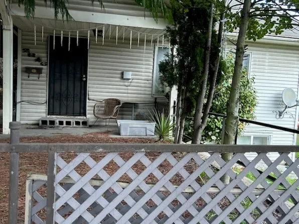 2816 SW Dakota Street, Seattle, WA 98126
