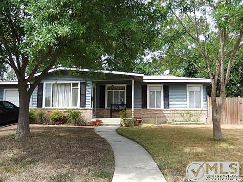 1st image of 459 Pilgrim Dr