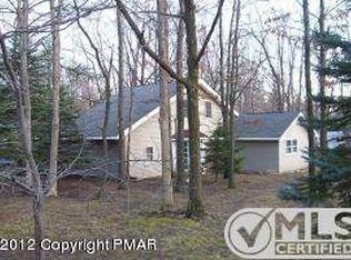 1102 Lakeside Dr, Effort, PA 18330
