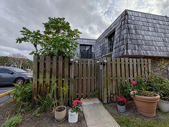 4th image of 1575 Forest Lakes Circle #C